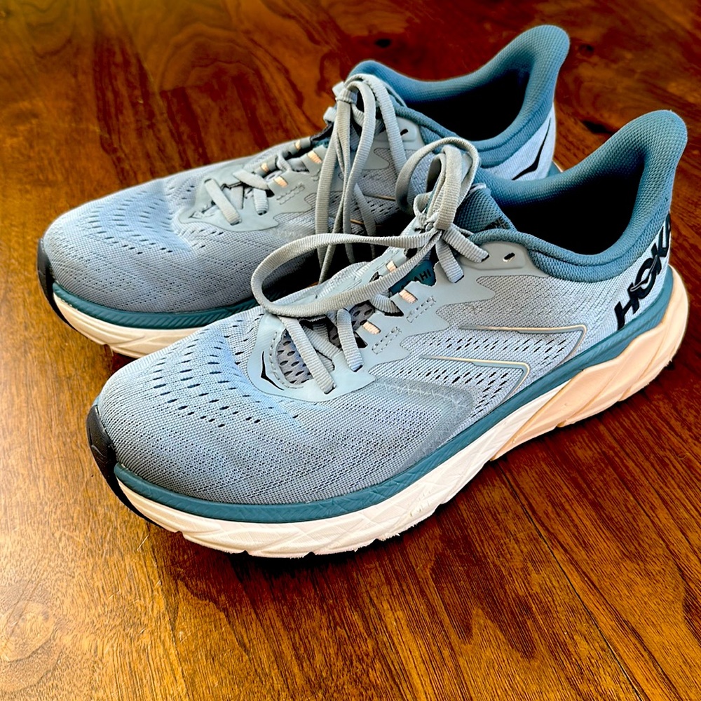 Hoka Arahi 5 Textile Synthetic Trainers Women’s Running Shoes, size 9, blue